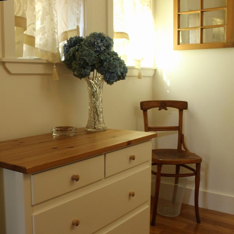 Thistle Dew Cottage Ganges Room photo